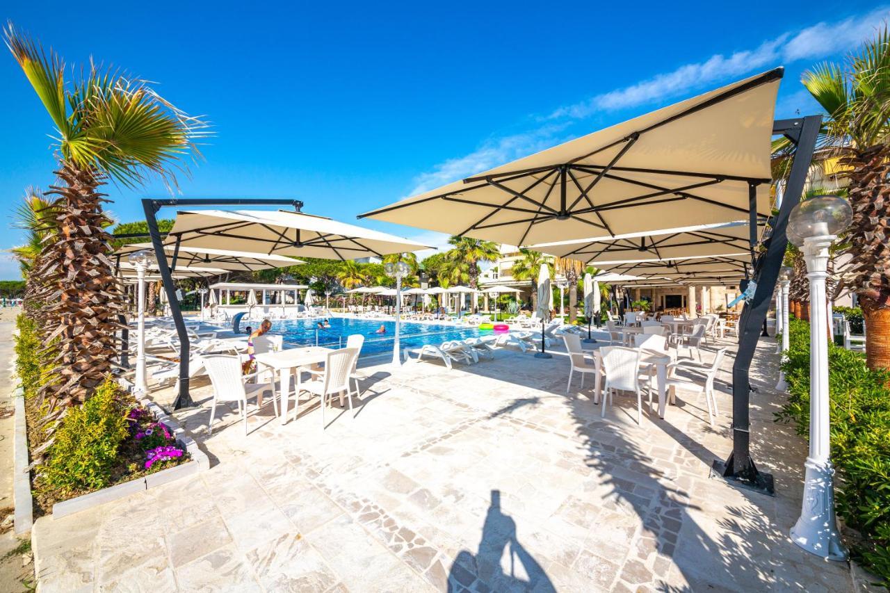Royal Park Hotel Qerret Zewnętrze zdjęcie
