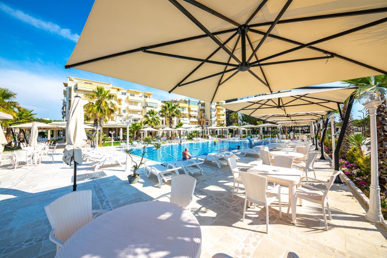 Royal Park Hotel Qerret Zewnętrze zdjęcie