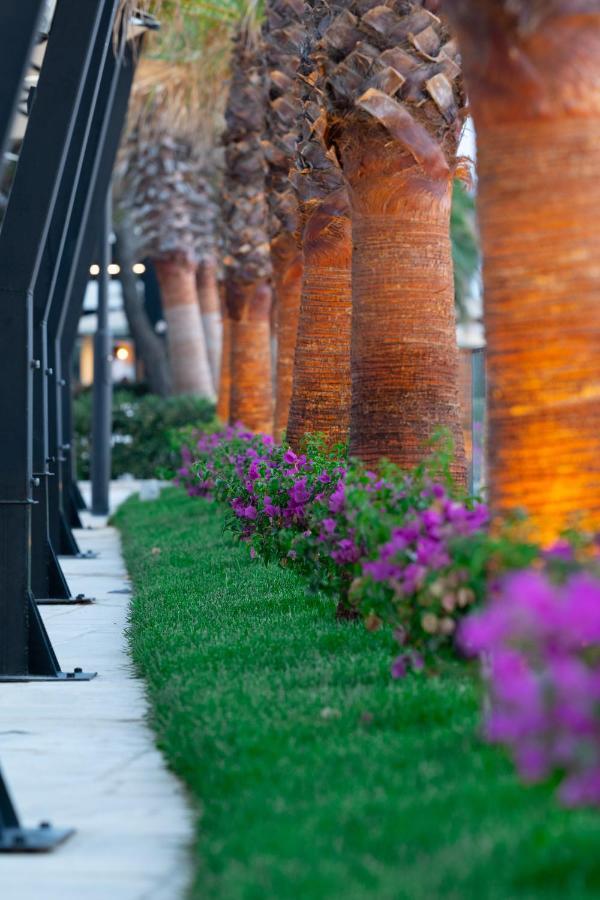 Royal Park Hotel Qerret Zewnętrze zdjęcie