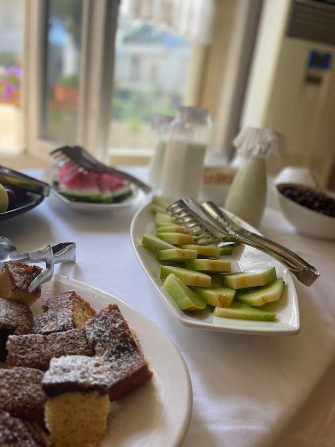Royal Park Hotel Qerret Zewnętrze zdjęcie