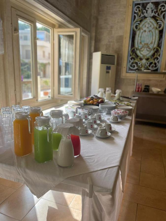 Royal Park Hotel Qerret Zewnętrze zdjęcie